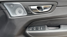 Volvo XC60 2.0 T8 [455] PHEV Ultra Dark 5dr AWD Geartronic Estate